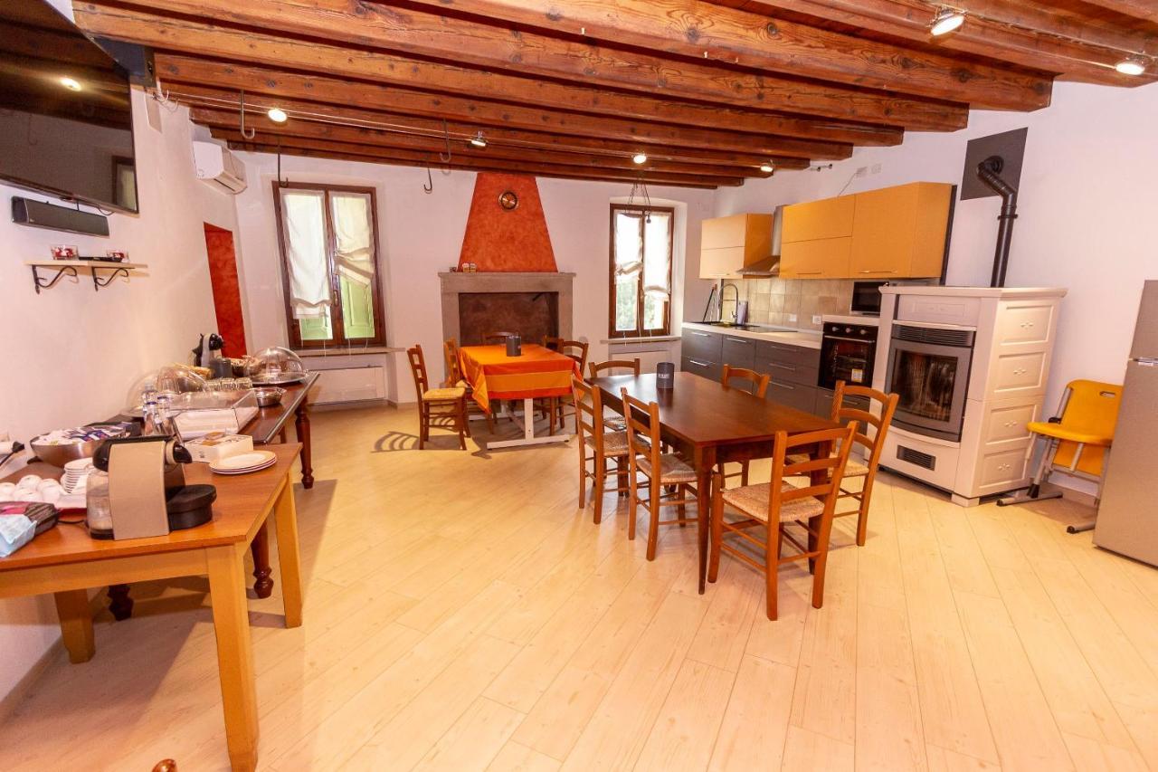 La Colomba B&B Castellaro  Экстерьер фото