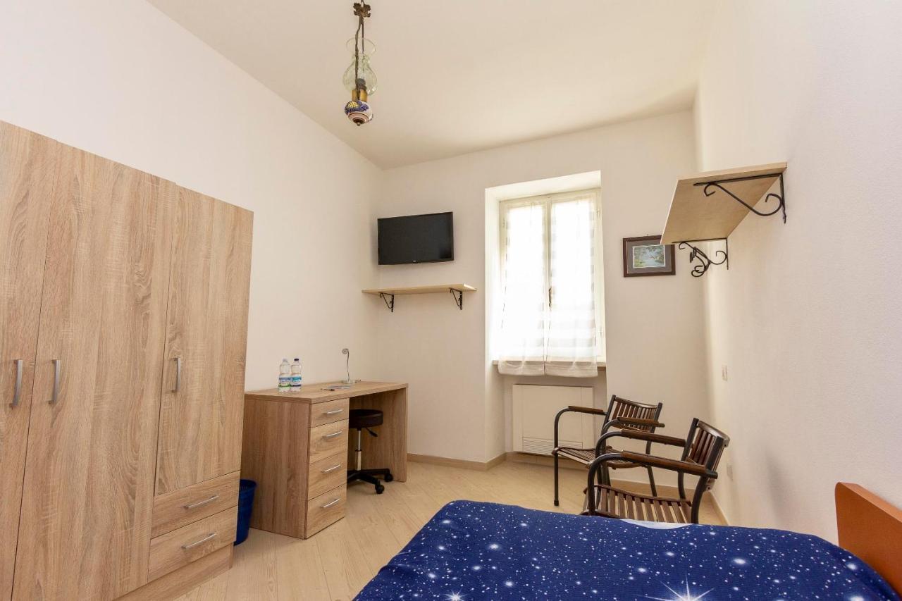 La Colomba B&B Castellaro  Экстерьер фото